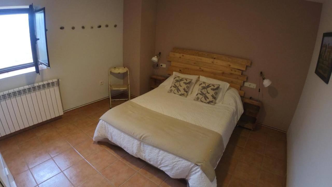 Castell De Ceuro. Hotel Rural Ogern Esterno foto
